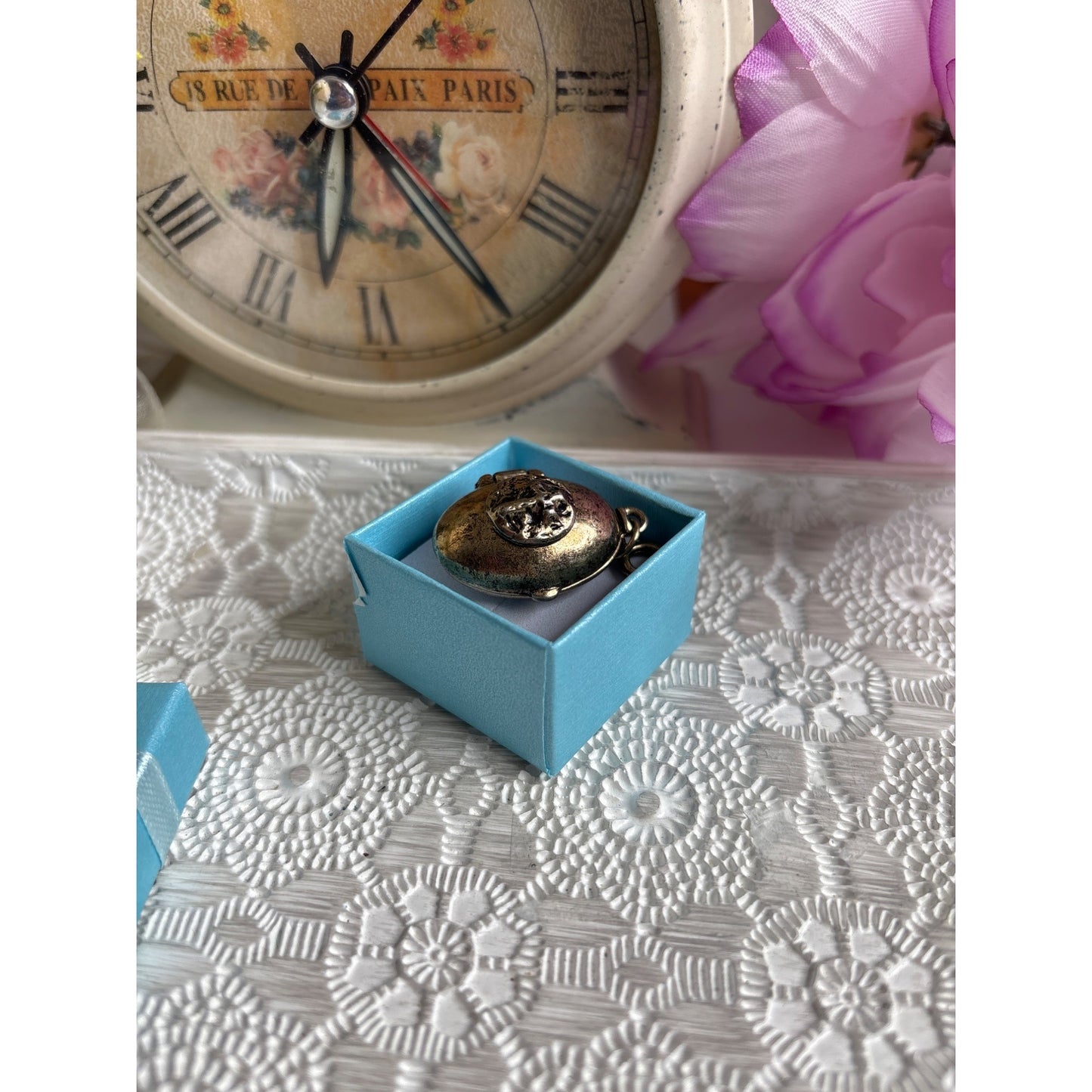 Vintage Prayer Locket: Antique Bronze Oval Locket Dimensional