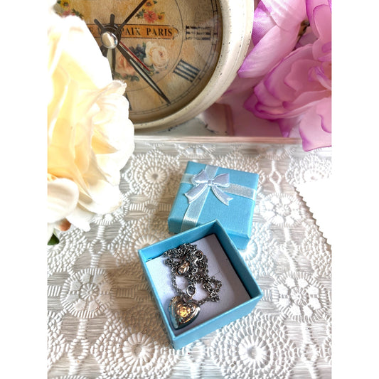 Photo Locket: Vintage Heart Floral Design Necklace Doll