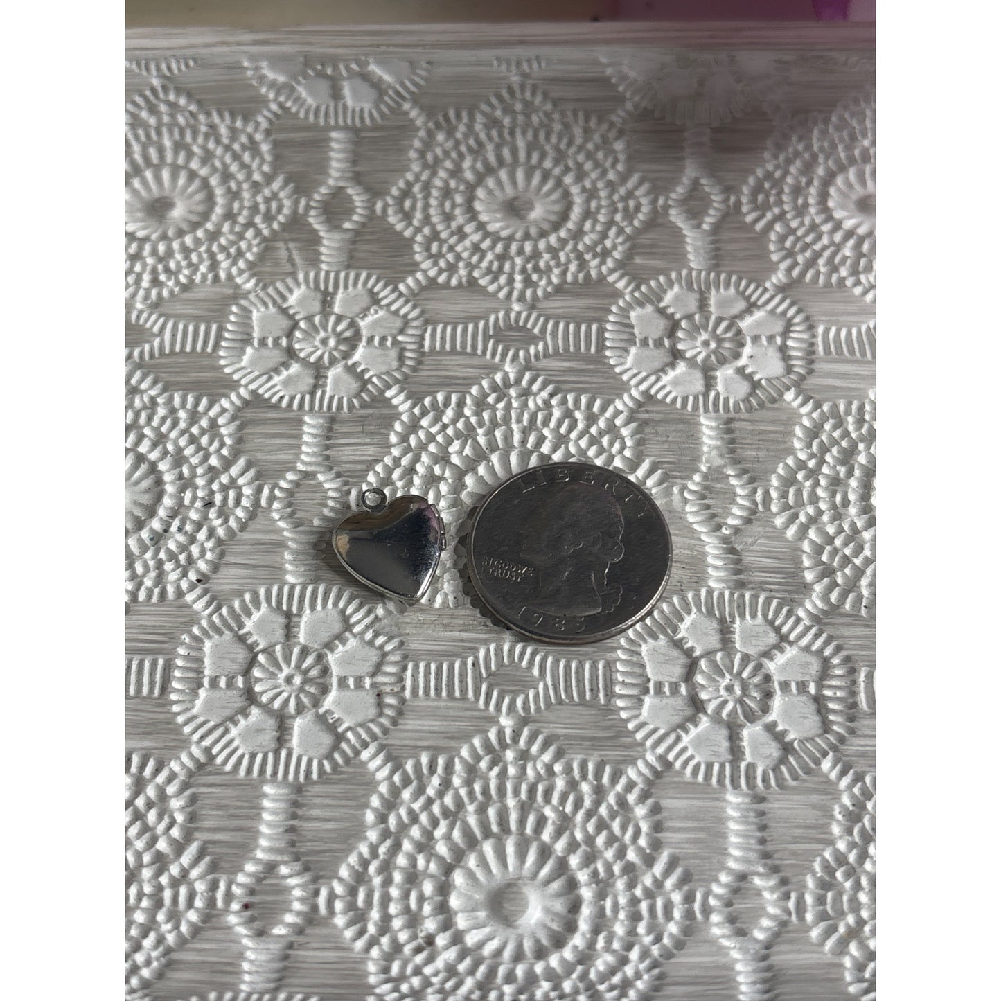 Romantic Heirloom Jewelry-Dainty Silver-Tone Photo Locket for Doll Tiny Keepsake