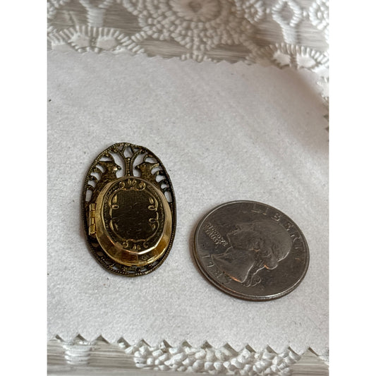 Vintage Gold & Brass Oval Locket Pendant With Filigree Deer Design In Gift Box
