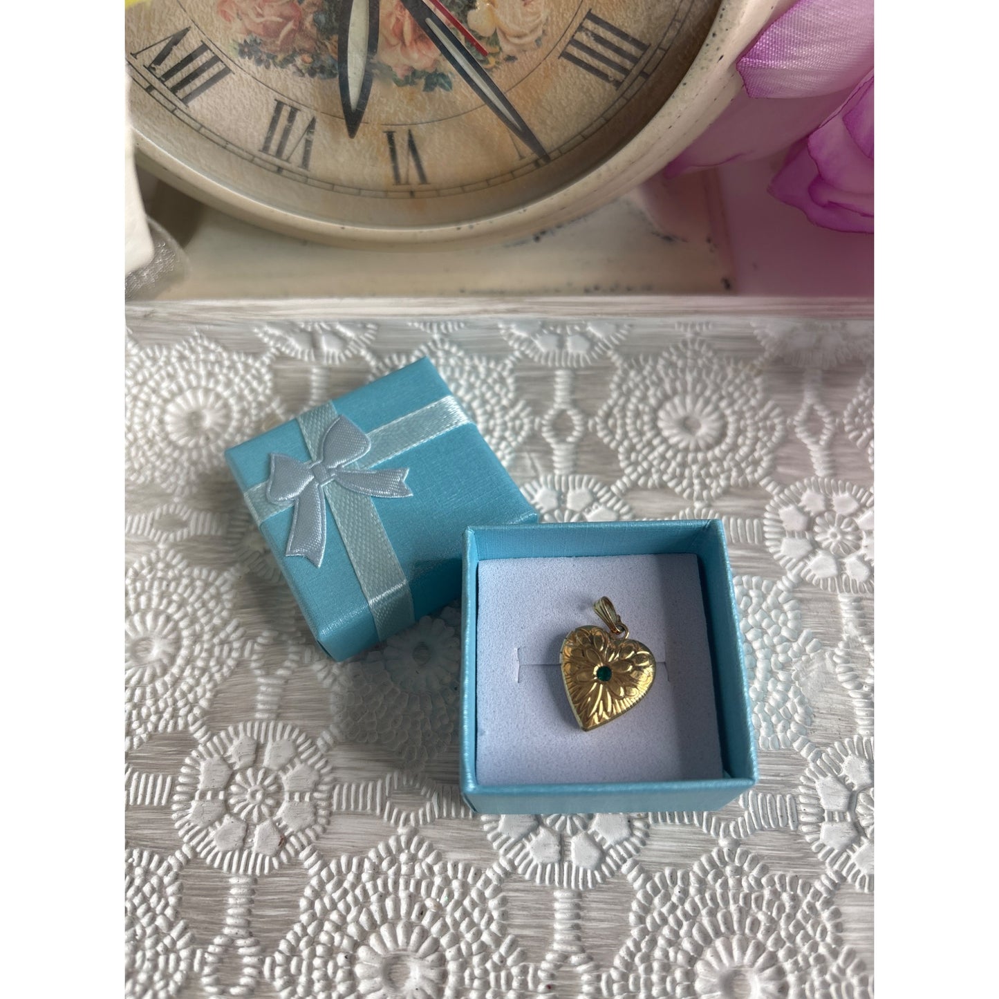 Memory Keepsake: Gold Heart Locket Green Stone Engraving