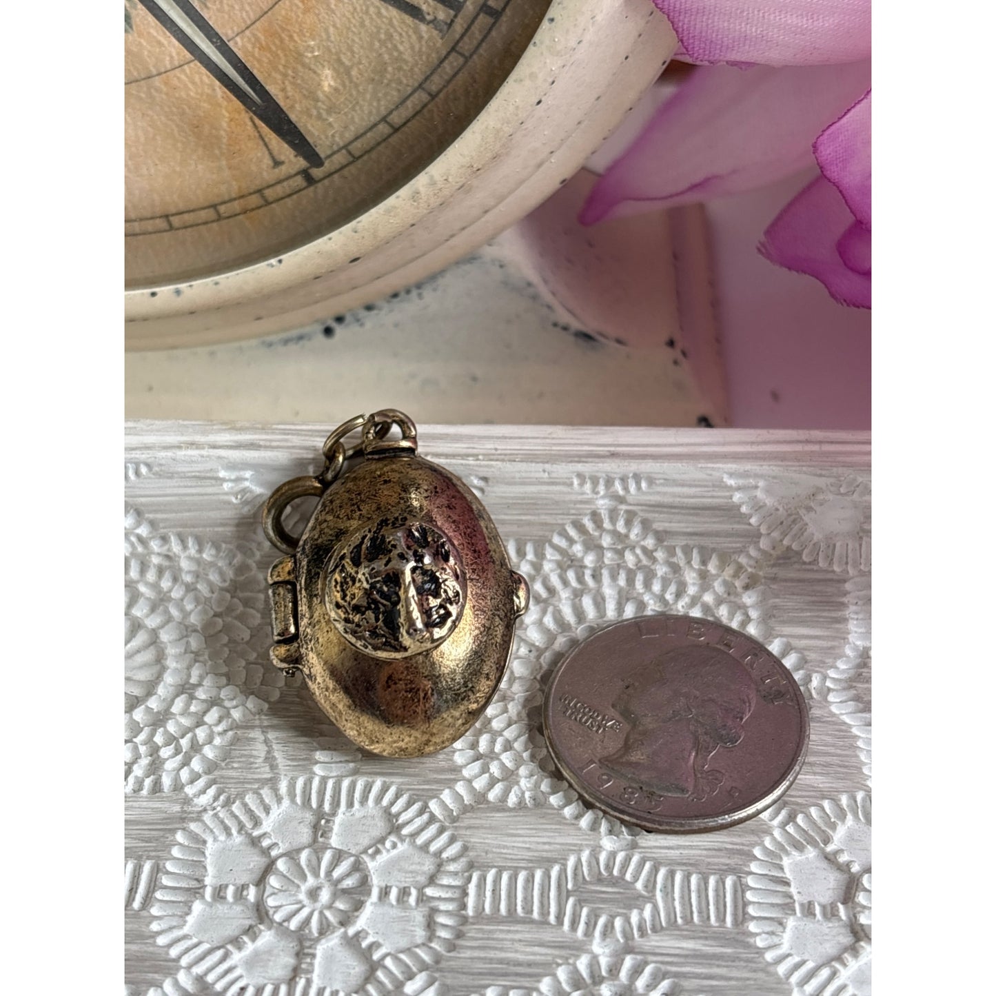 Vintage Prayer Locket: Antique Bronze Oval Locket Dimensional