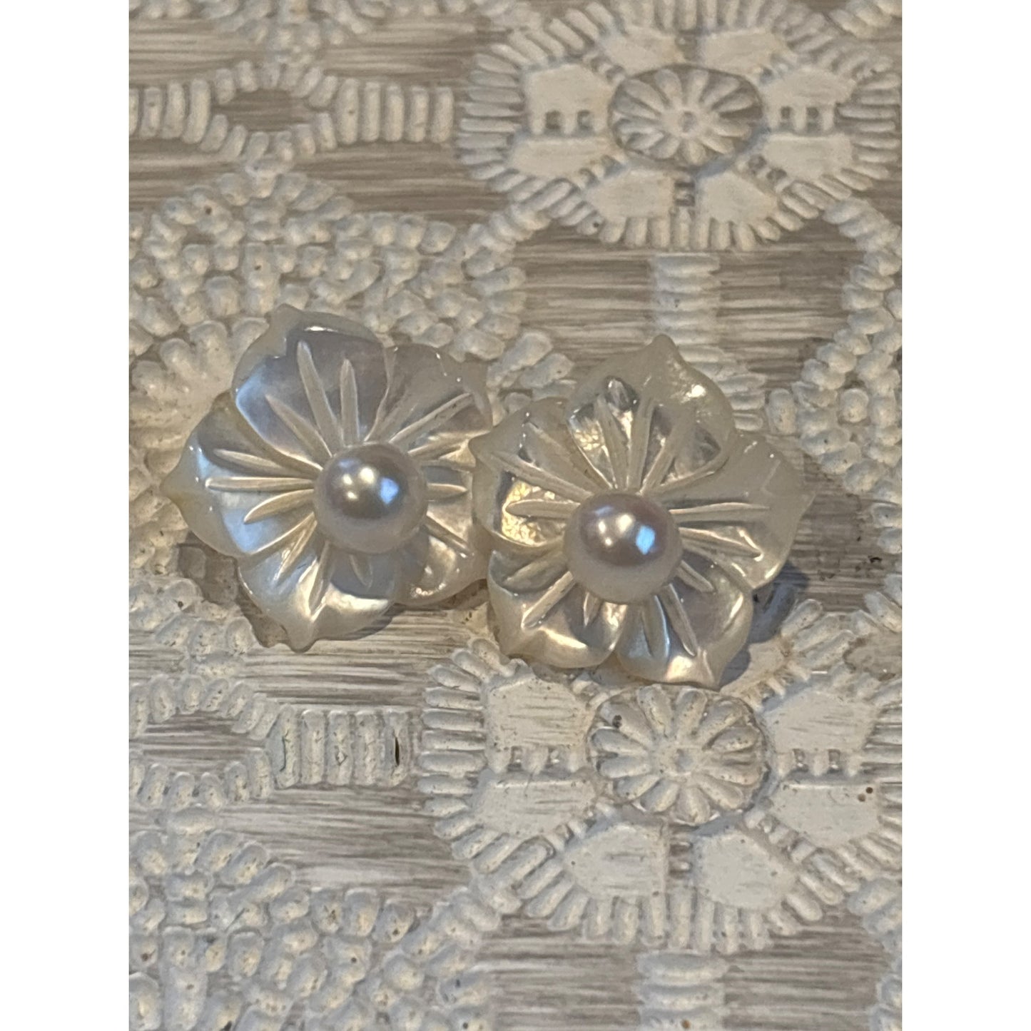 Vintage Mother Of Pearl & Pearl Flower Stud Earrings Sterling Silver 925