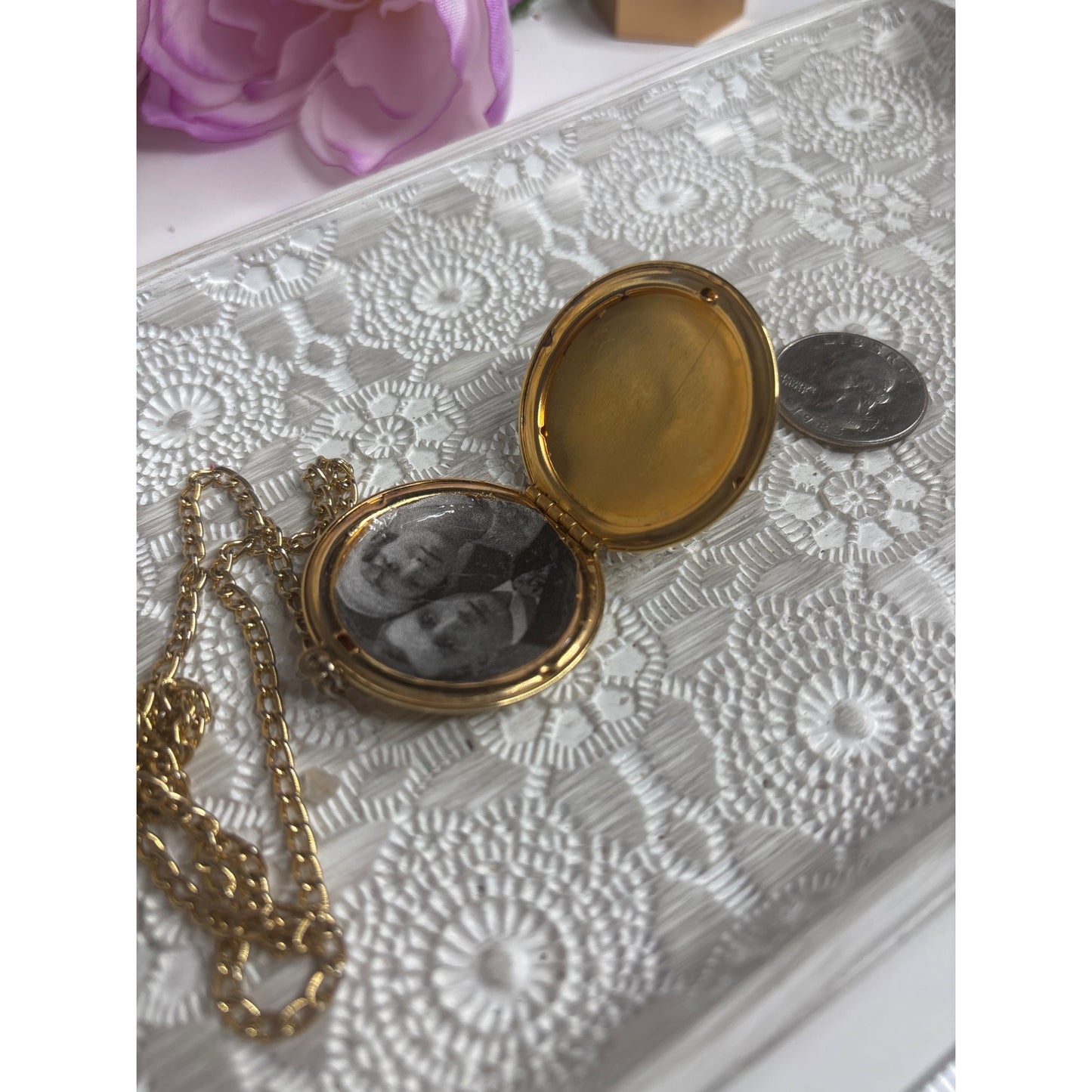 Vintage Gold-Tone Round Locket Necklace Wedding Photo
