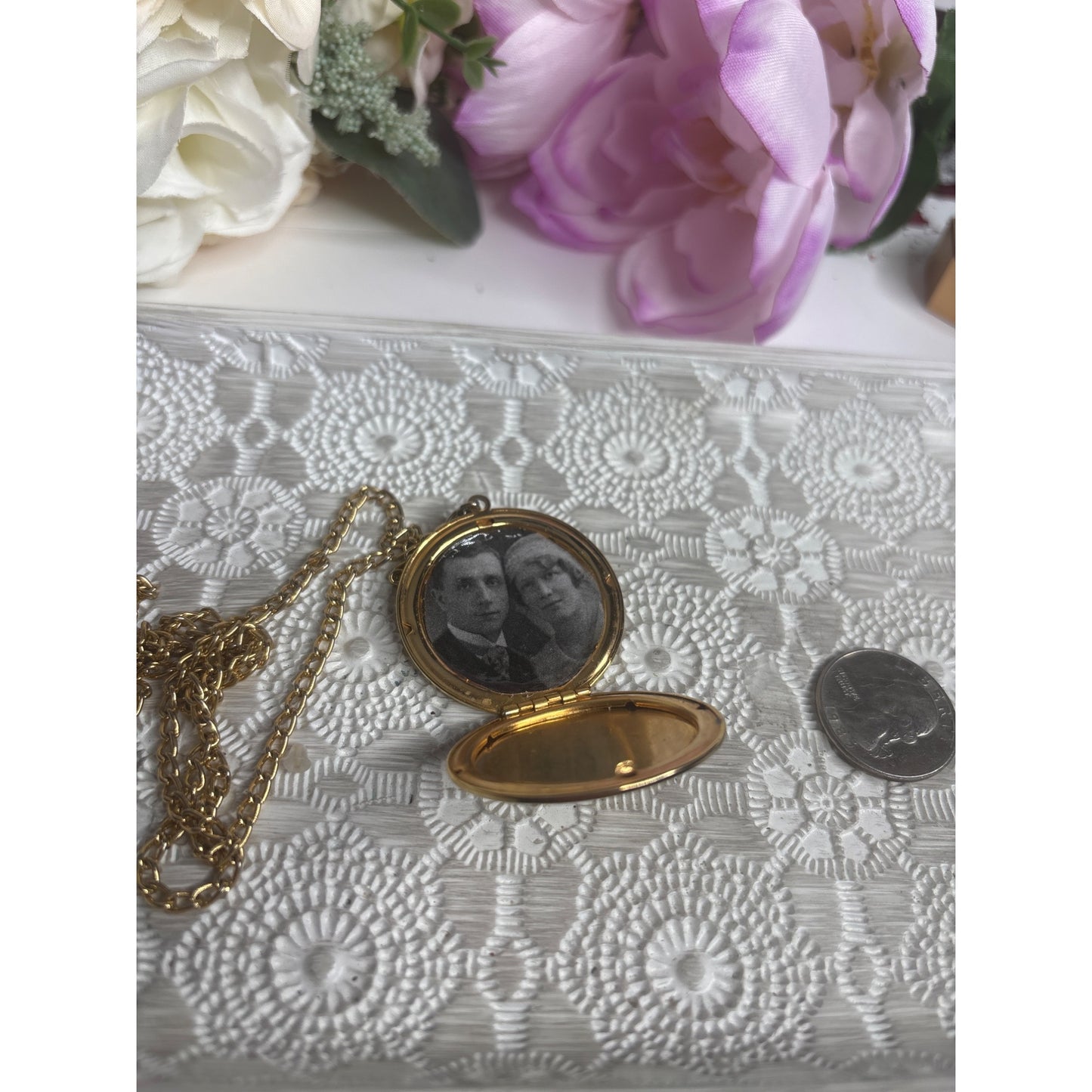 Vintage Gold-Tone Round Locket Necklace Wedding Photo