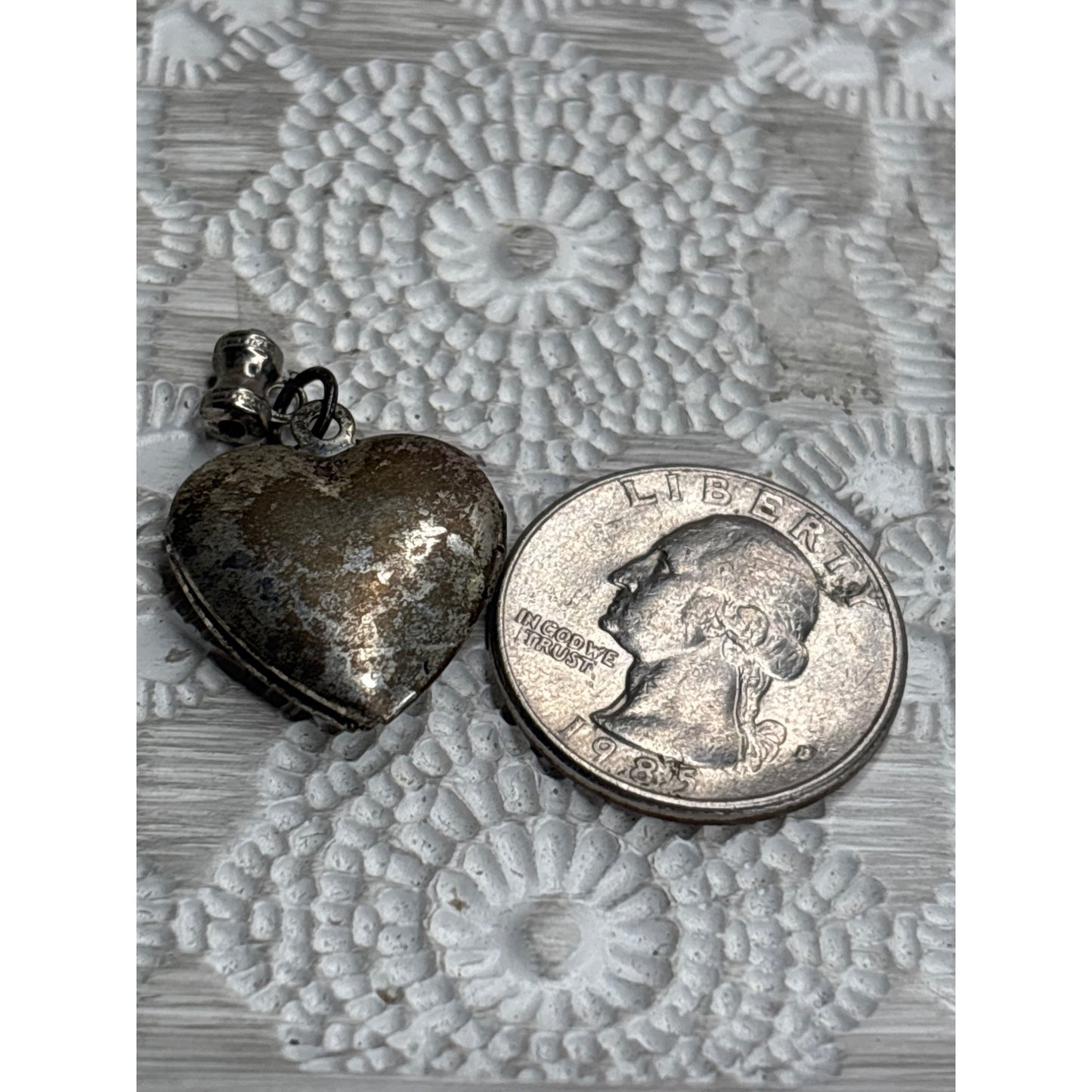 Vintage Heart-Shaped Locket Pendant With Elegant Rose Design