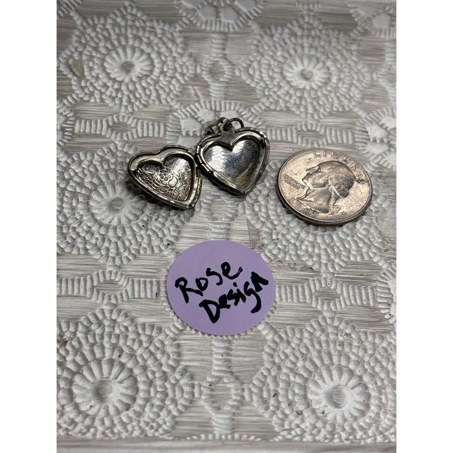 Vintage Heart-Shaped Locket Pendant With Elegant Rose Design