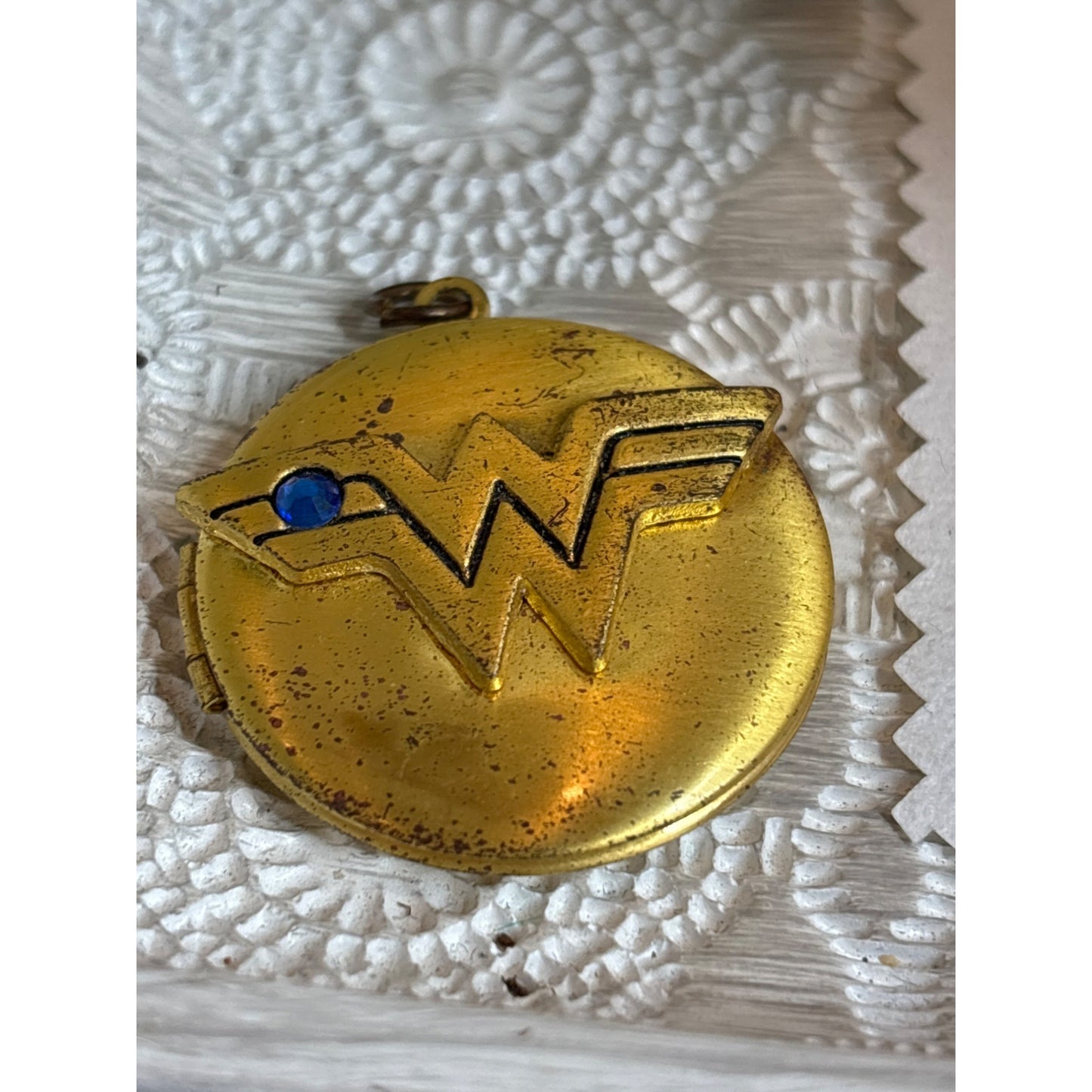 Vintage DC Wonder Woman Gold-Tone Locket Pendant With Blue Stone In Gift Box