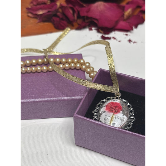 Pressed Flower Pendant with Vintage Book Words – Recycled Literary Keepsake Necklace, Custom Memorial Jewelry