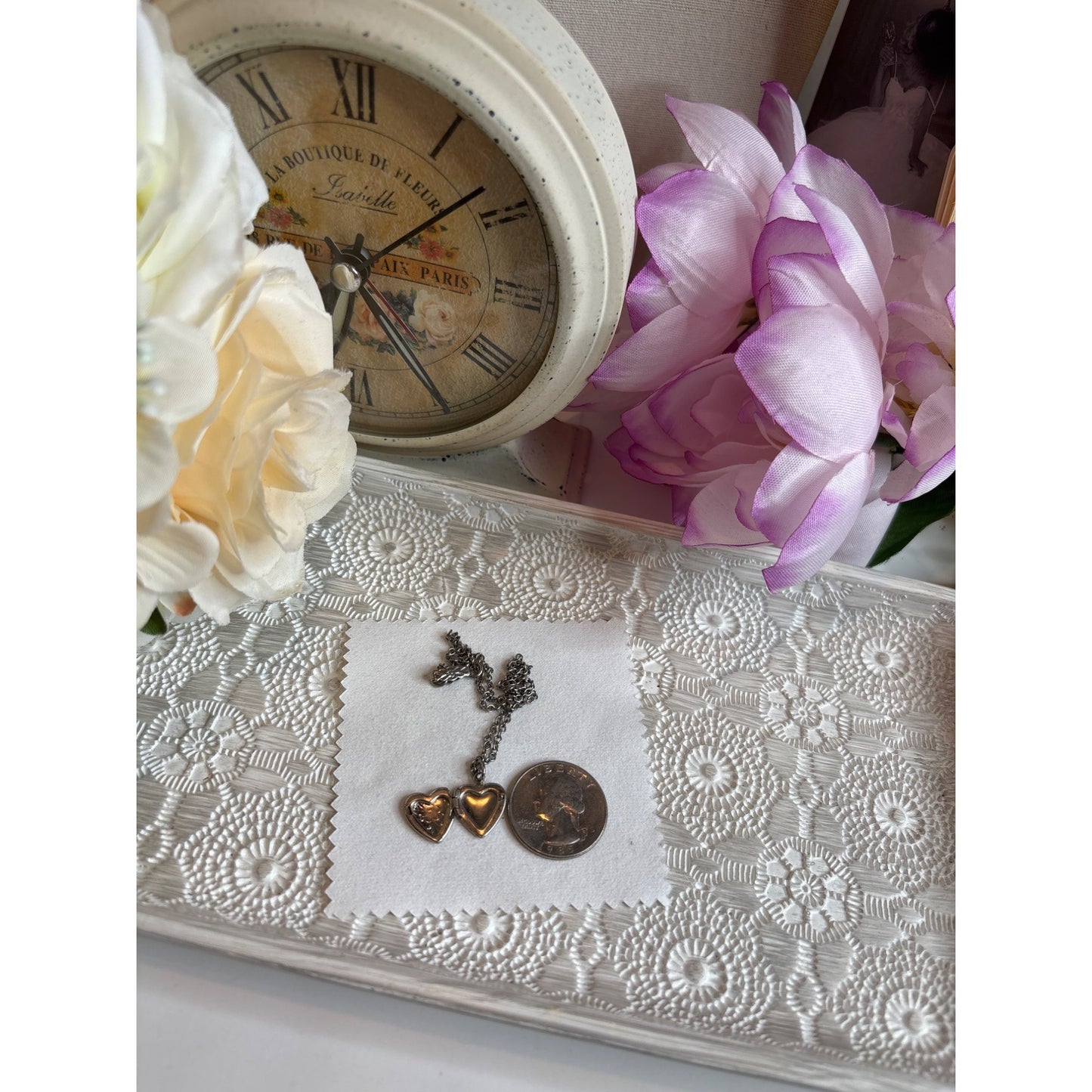 Photo Locket: Vintage Heart Floral Design Necklace Doll