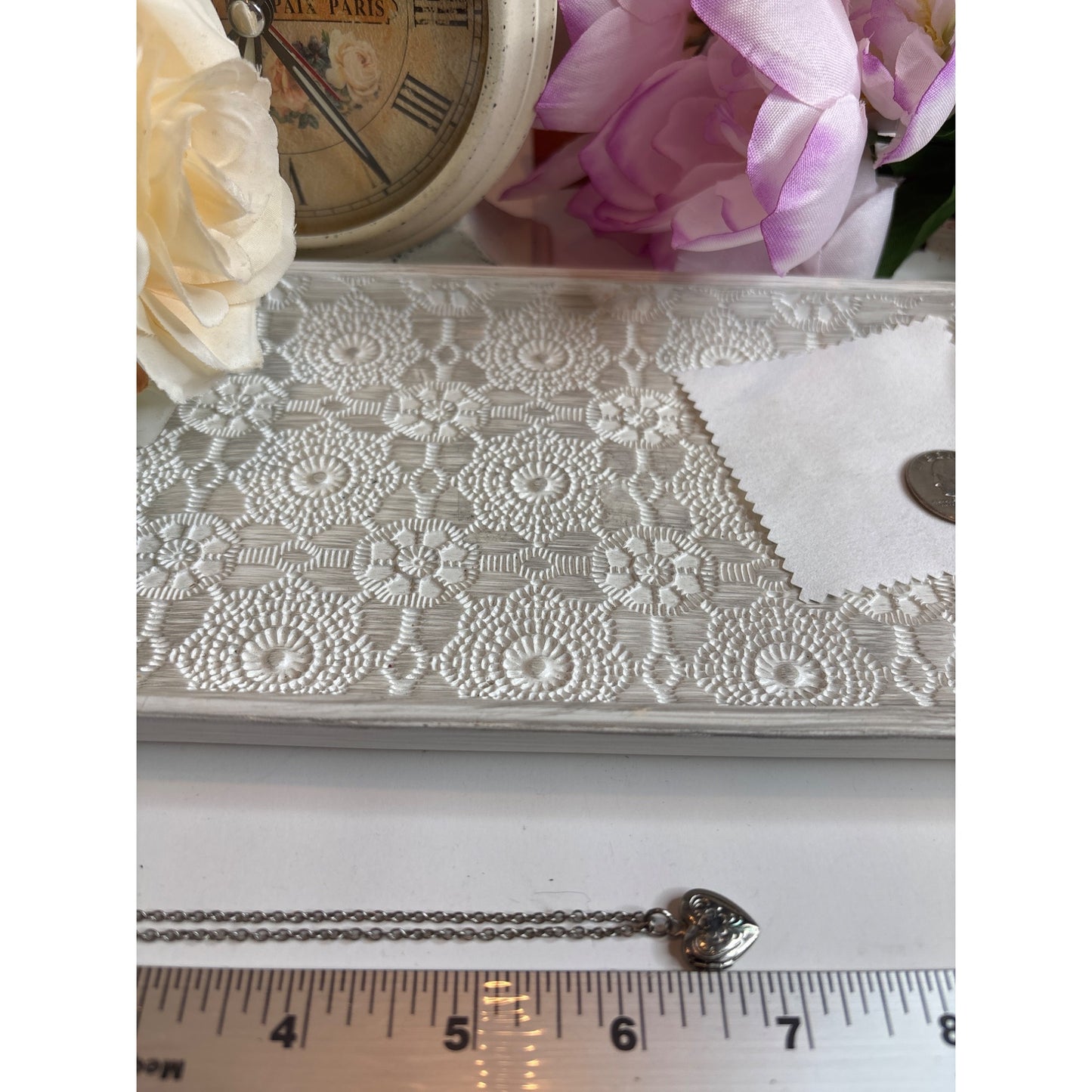 Photo Locket: Vintage Heart Floral Design Necklace Doll