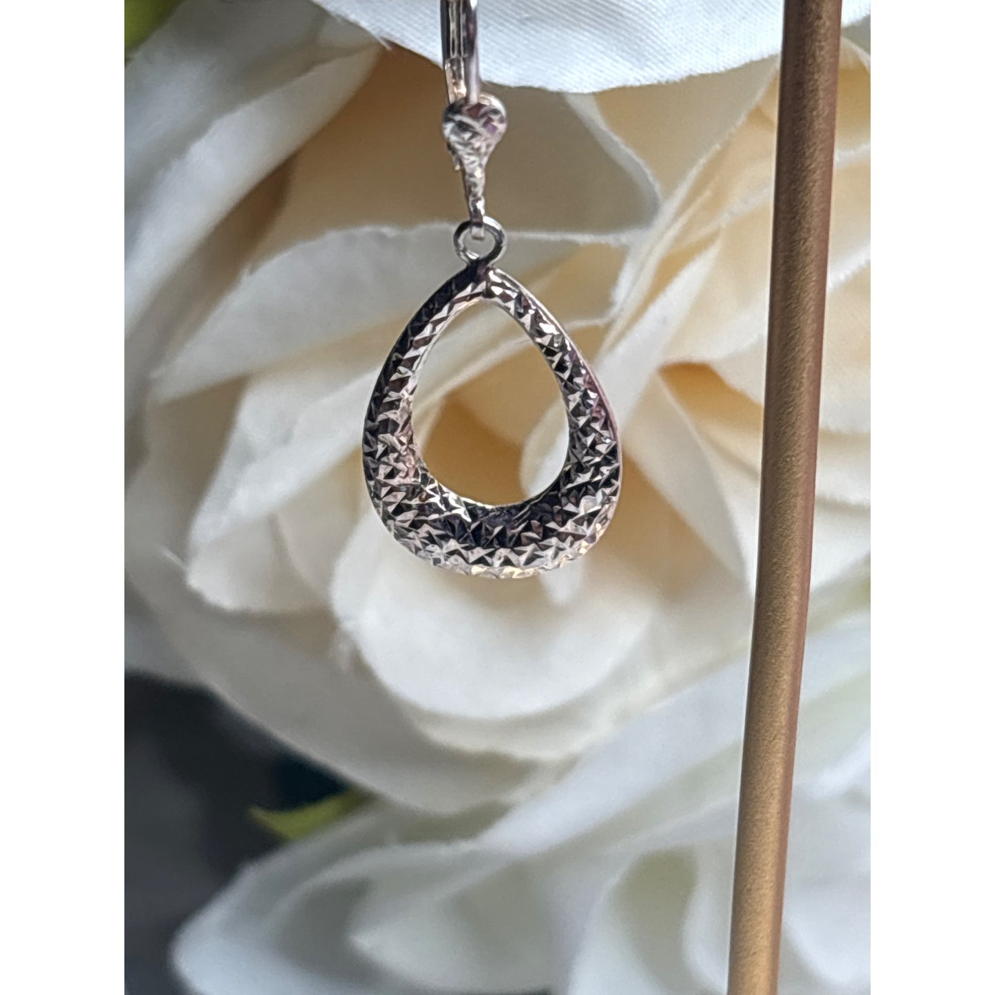 Sterling 925 Textured Teardrop Dangle Earrings With Leverback Closure