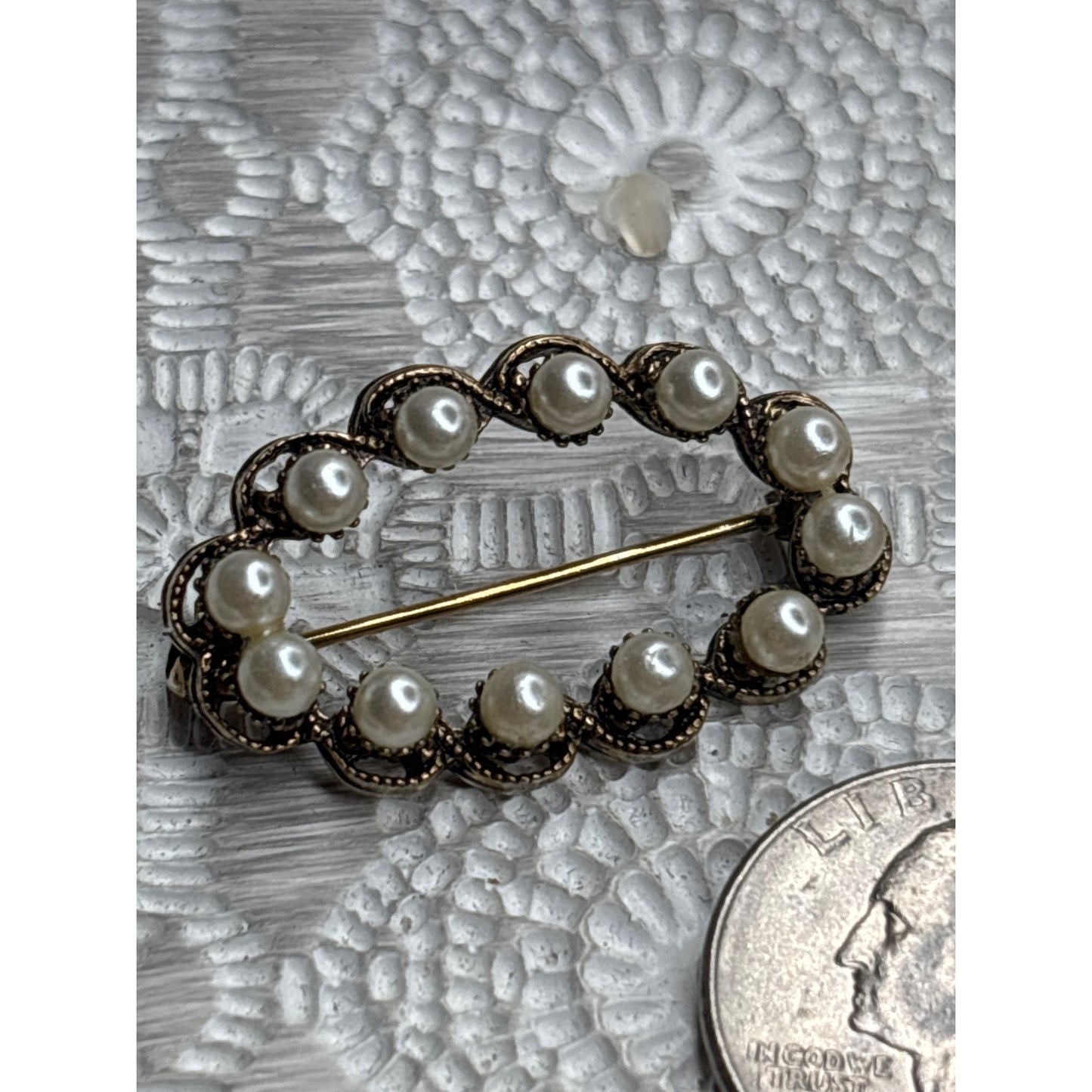 Vintage Gold & Faux Pearl Brooch Set ART