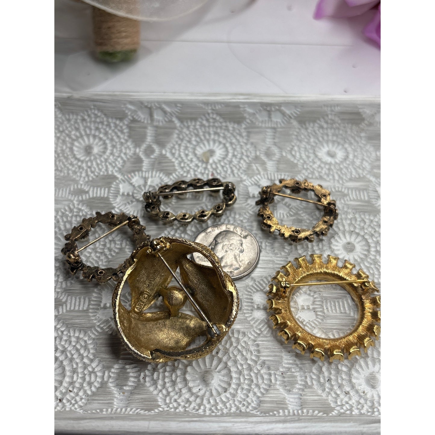 Vintage Gold & Faux Pearl Brooch Set ART