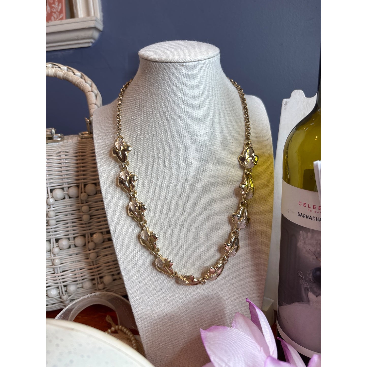 Vintage Gold-Tone Floral Necklace With Leaf Details & Pinecone Charm Unsigned Elizabeth Morrey?