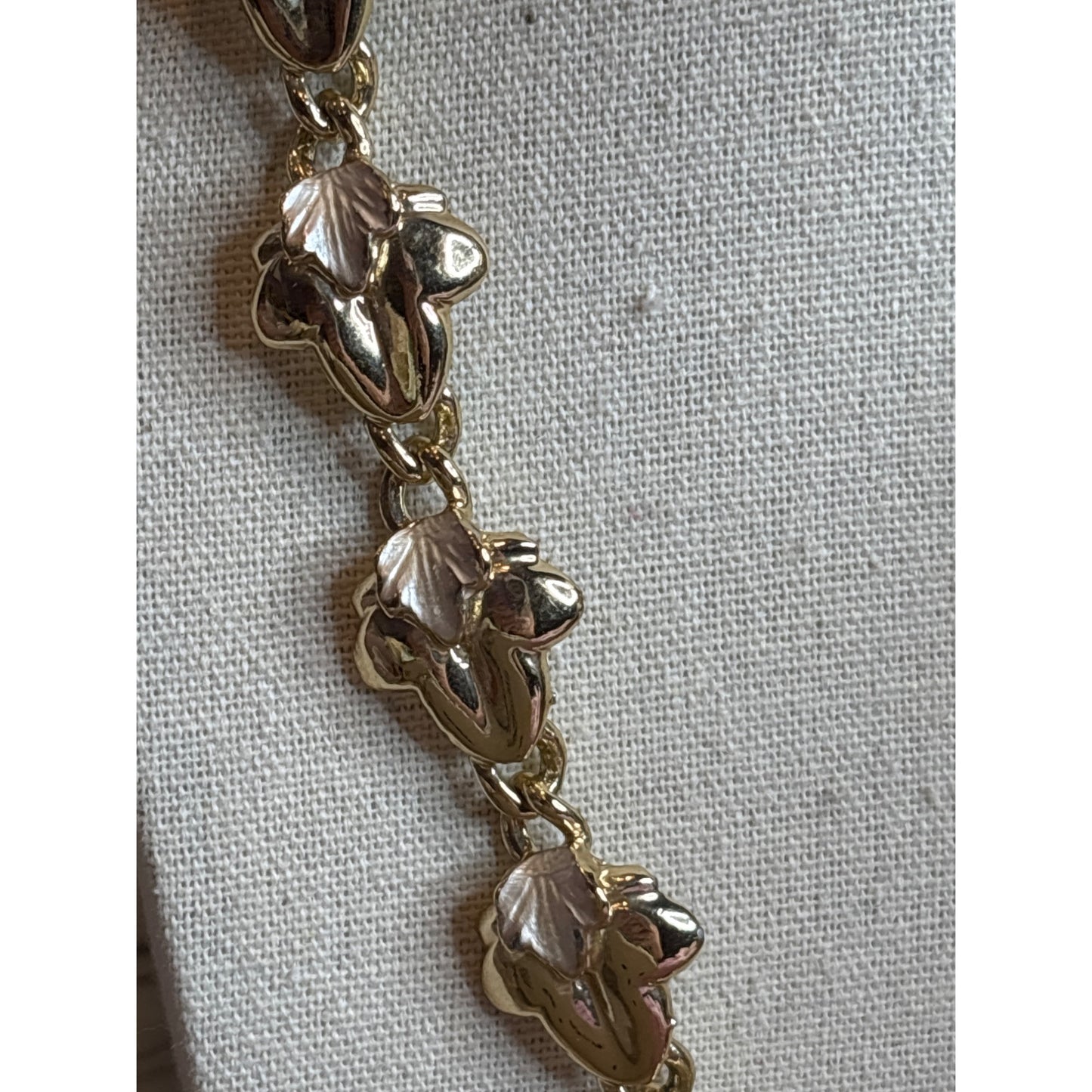 Vintage Gold-Tone Floral Necklace With Leaf Details & Pinecone Charm Unsigned Elizabeth Morrey?