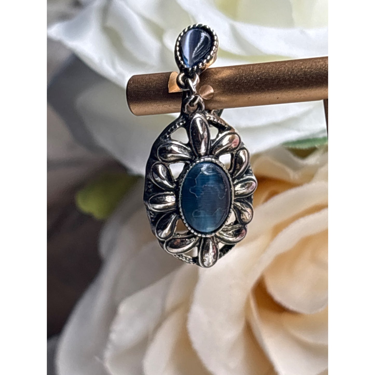 Avon Silver-Tone Oval Earrings With Blue Stone & Floral Design Vintage Jewelry