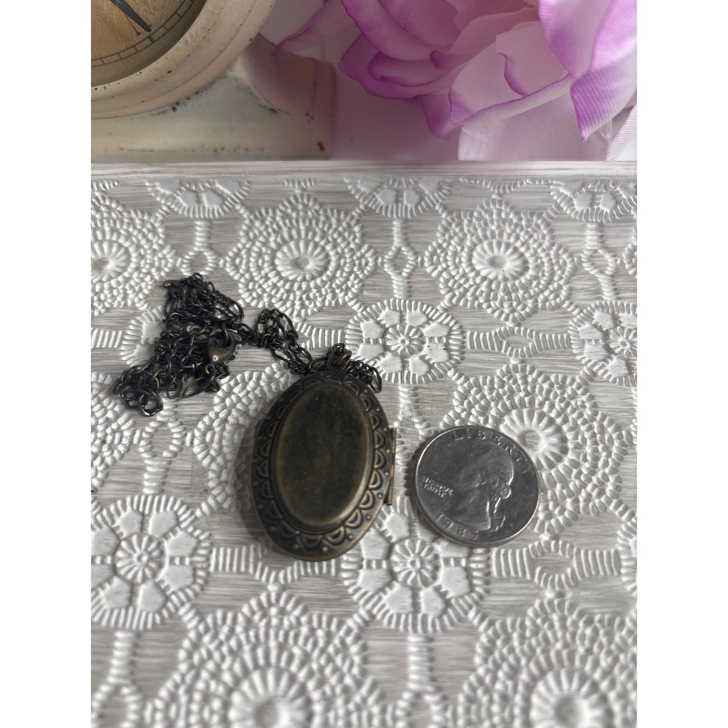 Antique Photo Keepsake: Bronze Locket Necklace With "Leap Fearlessly" Quote & Chain