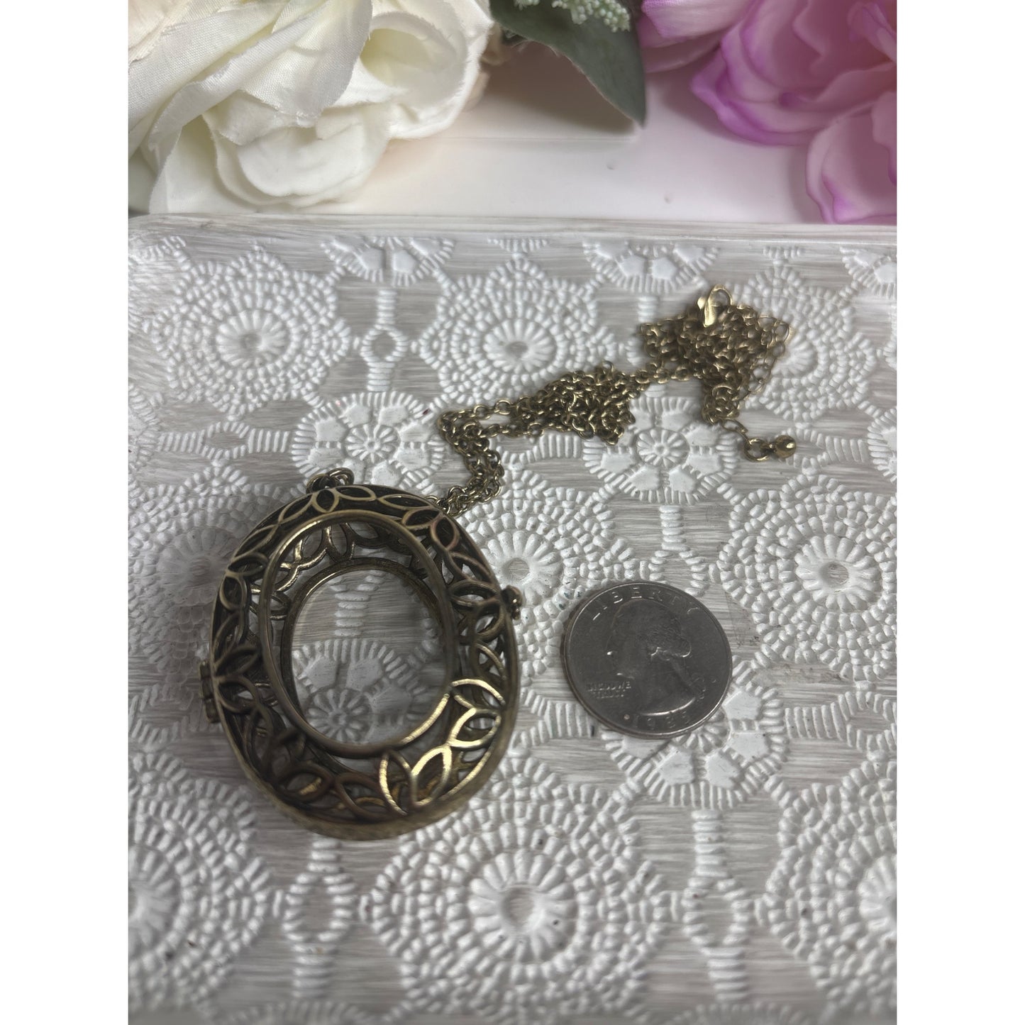 Vintage Brass Oval Filigree Locket Pendant Necklace