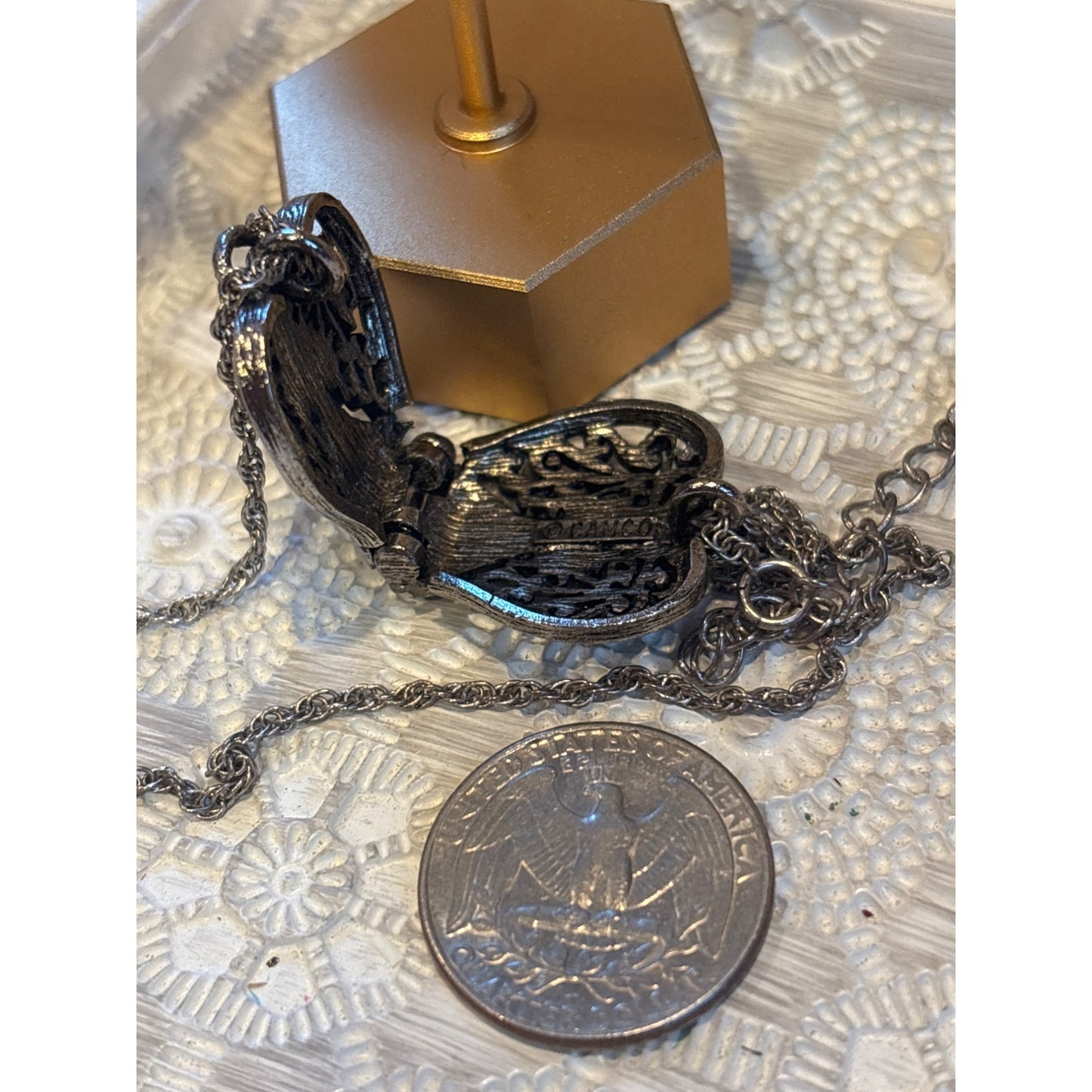 Prayer Locket: Vintage Camco Silver-Tone Angel Filigree Design & Chain
