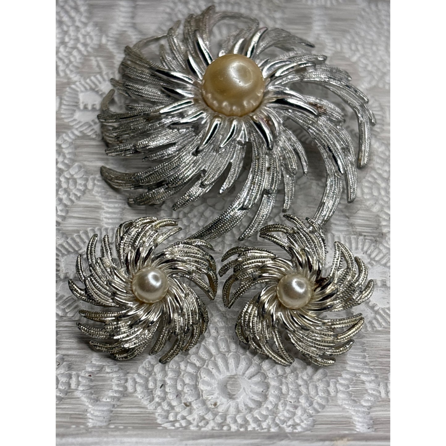 Vintage Sarah Coventry Silver-Tone Brooch Earrings Set Faux Pearl Accents - Missing Pin Tarnish Present